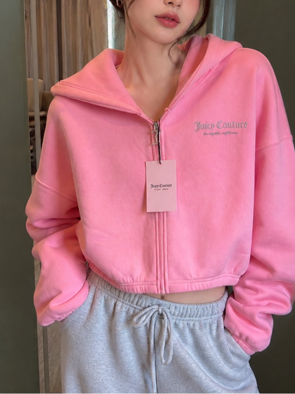 NWT Juicy Couture Light Pink Cropped Zip Hoodie